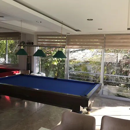 Hotel River 3*